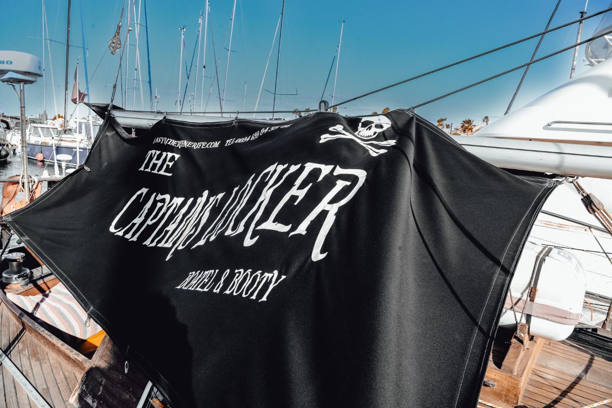 The Captains Locker - 30Ft Yacht Сан Мигел де Абона Екстериор снимка